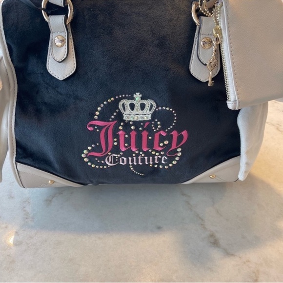 JUICY COUTURE VINTAGE DREAMY TOTE! Black and cream! NWT - Picture 7 of 10